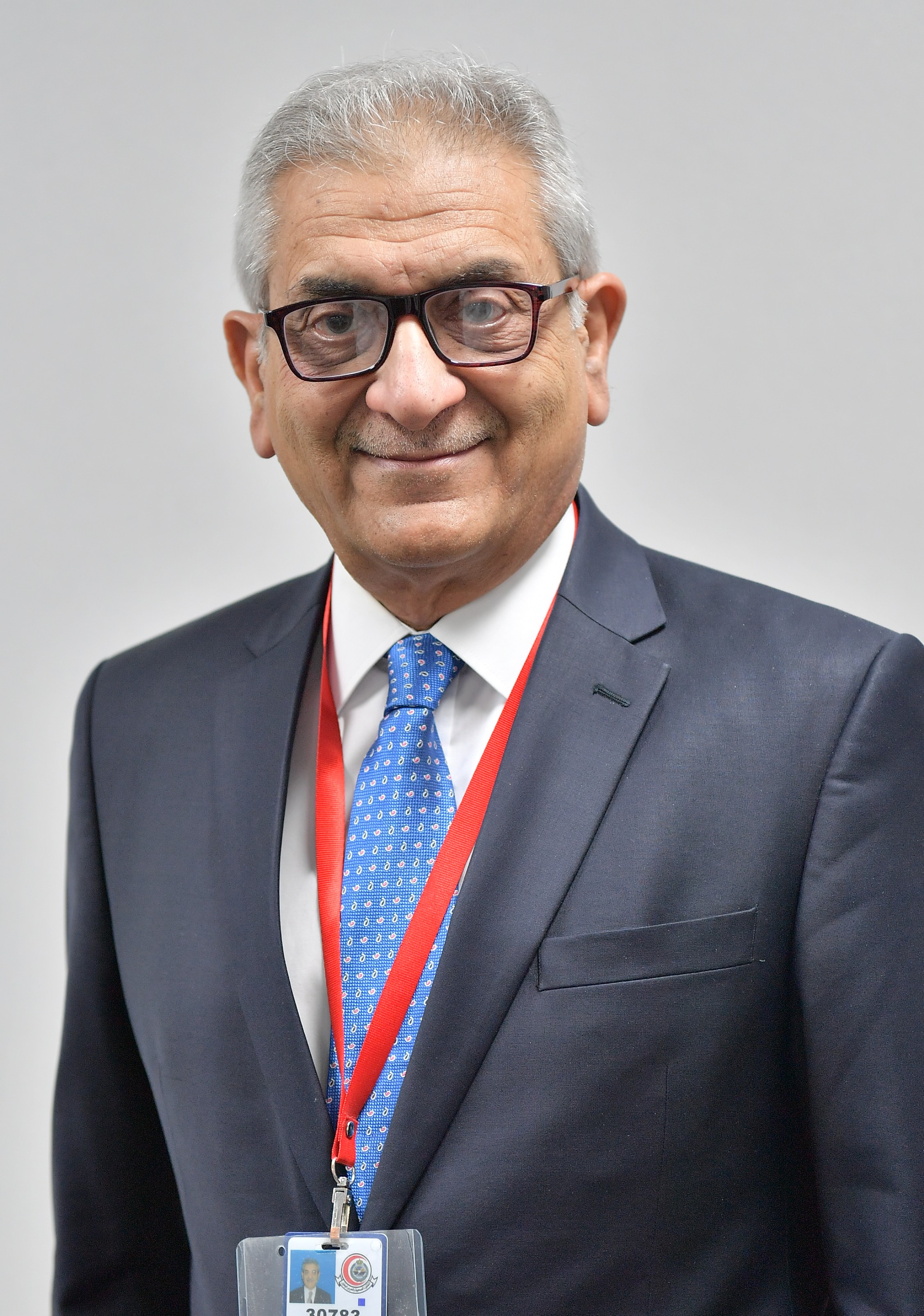 Dr Arif Hussain